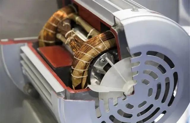 電動(dòng)機(jī)軸承跑套的原因、危害及其解決方法
